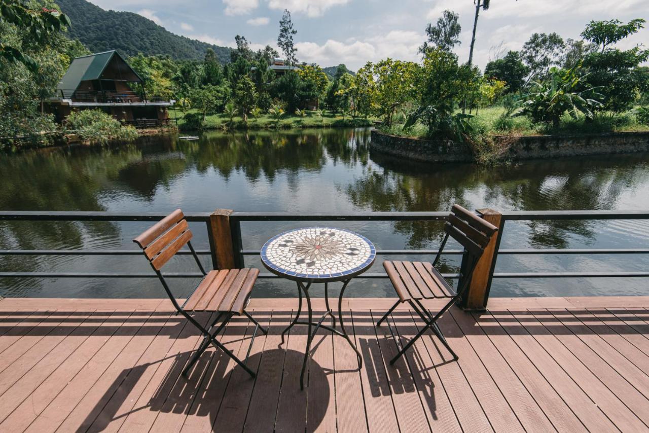 U Lesa - Nha Ben Rung Hotel Hanoi Bagian luar foto