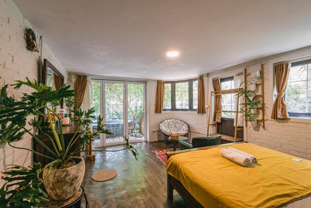 U Lesa - Nha Ben Rung Hotel Hanoi Bagian luar foto