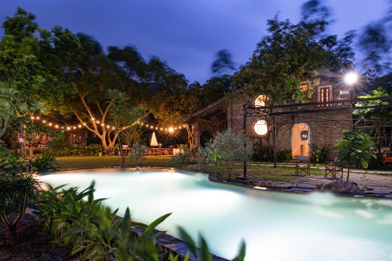 U Lesa - Nha Ben Rung Hotel Hanoi Bagian luar foto